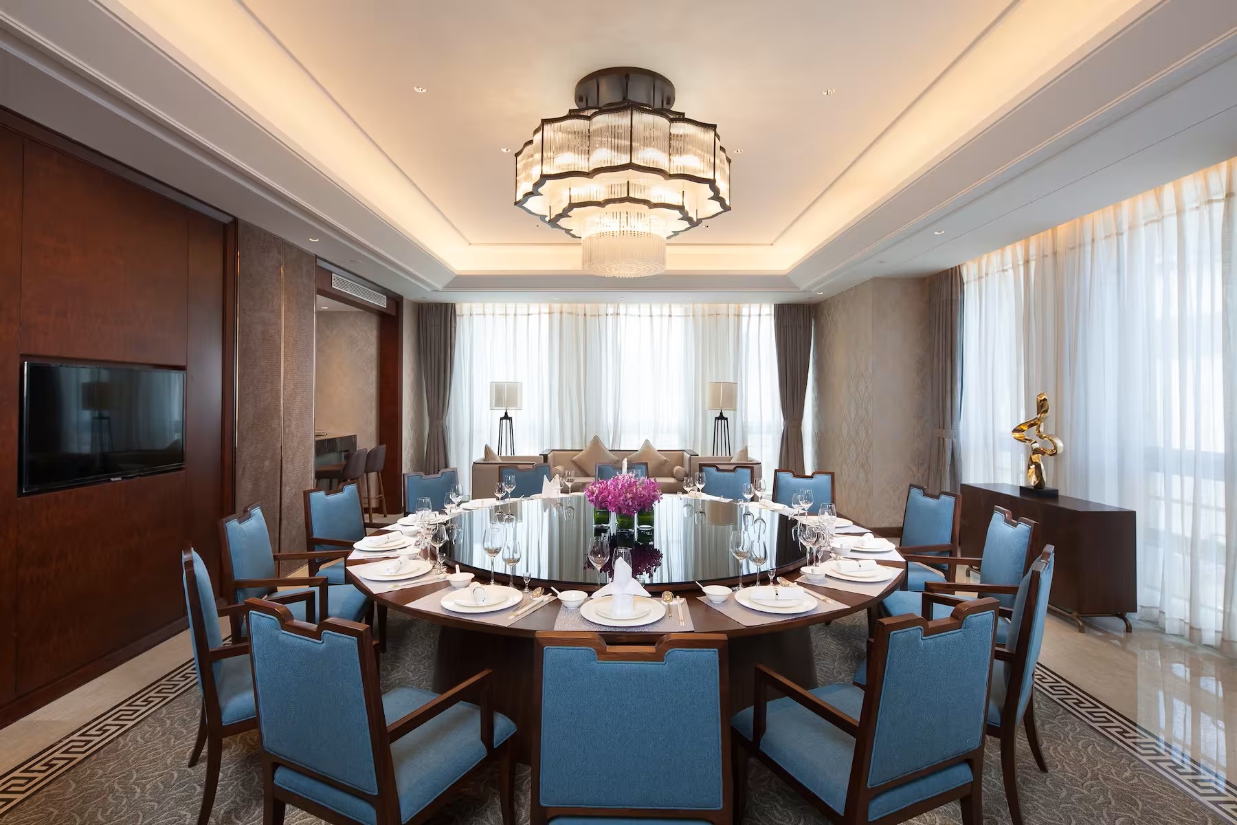 華美達酒店家具